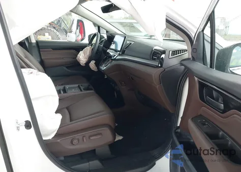 2026 Honda Odyssey Touring z USA, uszkodzony, nr VIN 5FNRL6H84TB023394